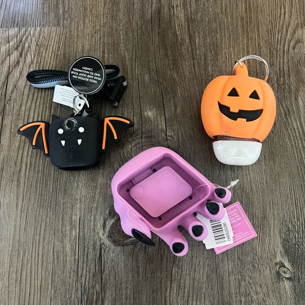 BAT LANYARD LIGHT-UP POCKETBAC HOLDER, pumpkin, and witch hand bundle of 3